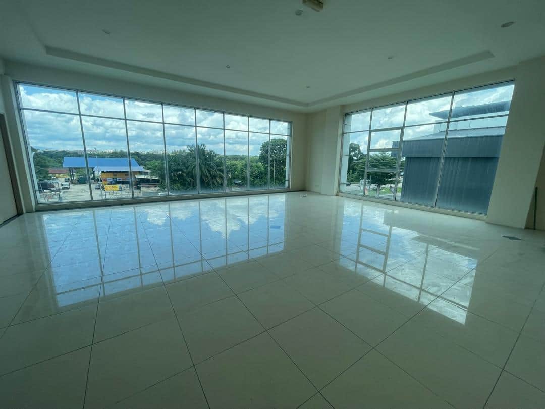 Car Showroom for Rent in Semenyih (Bangi), Selangor 7