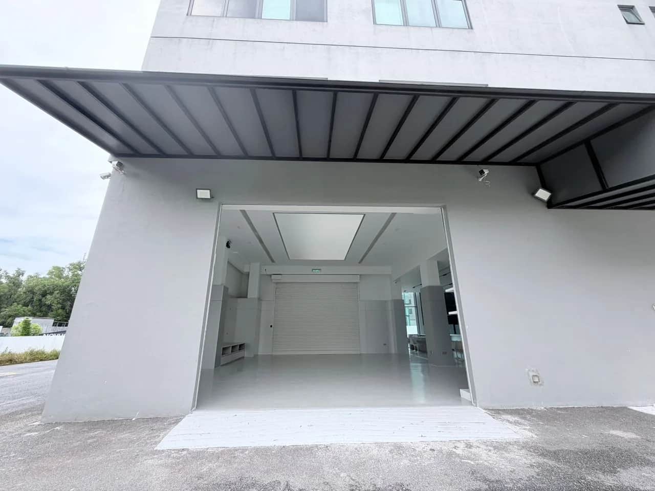 Corner Lot Semi-Detached Factory for Rent in Glenmarie 13