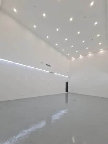 Car Showroom at Sungai Besi near Chan Sow Lin 4