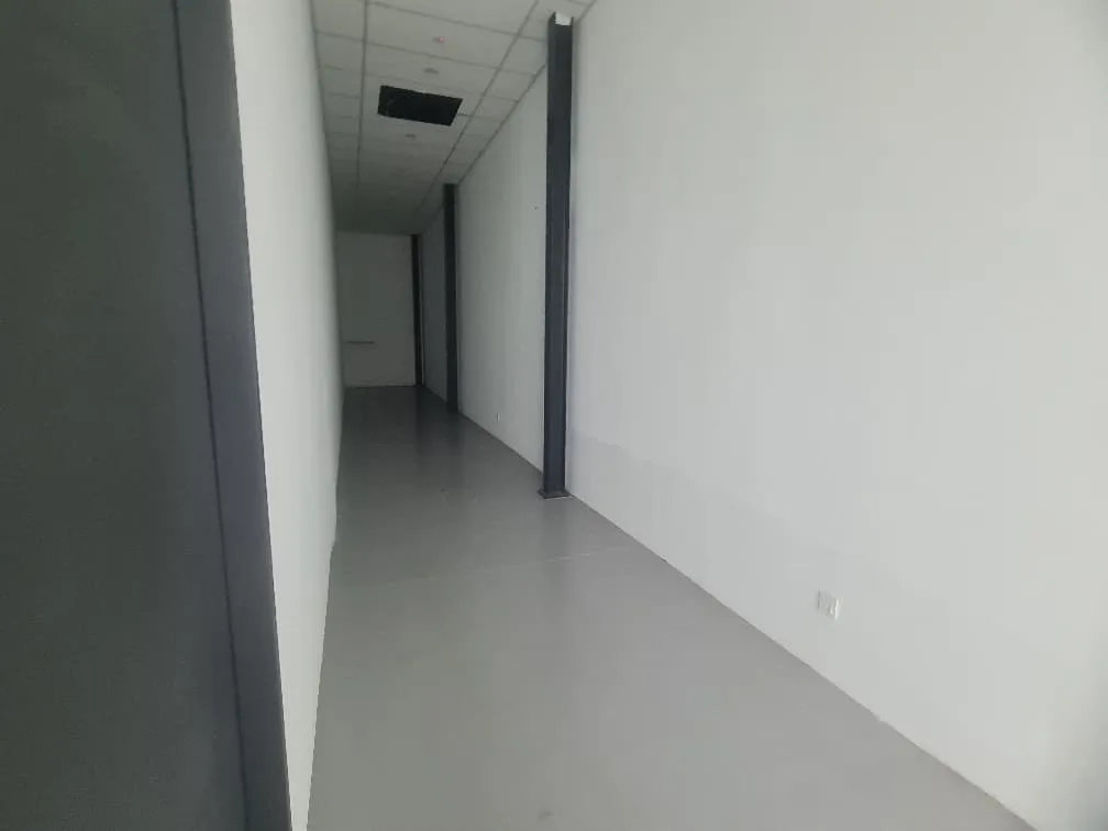 3 Storey Semi-D Factory Facing Main Road For Rent @ Temasya Glenmarie 6