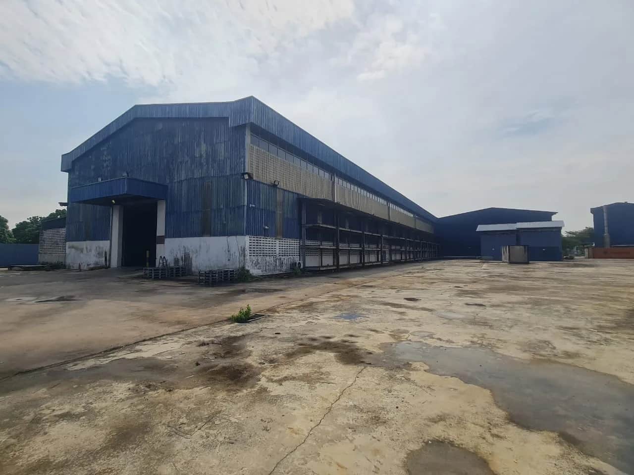 FREEHOLD INDUSTRIAL FACTORY FOR SALE @ SEKSYEN 28 3