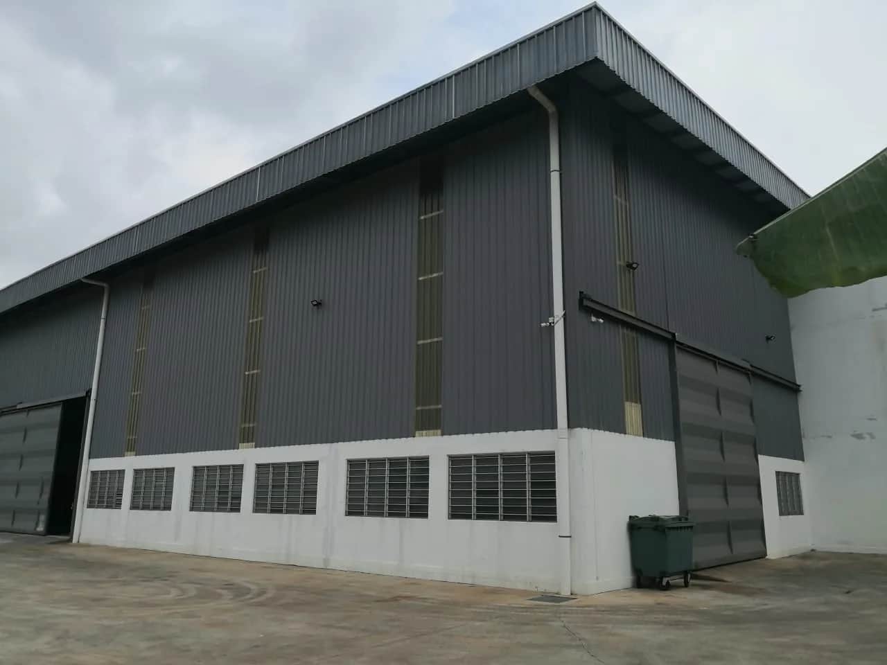 Semi-Detached Factory for Sale Near Kajang (LEKAS, 550A Power, 43ft Ceiling, Freehold) 6