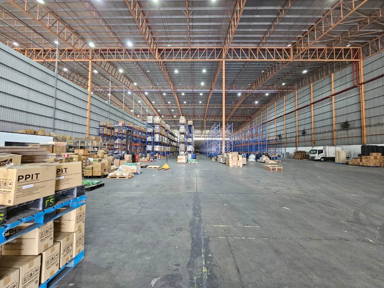 Detached Warehouse with Multi Loading Bays at Port Klang, North Port 4