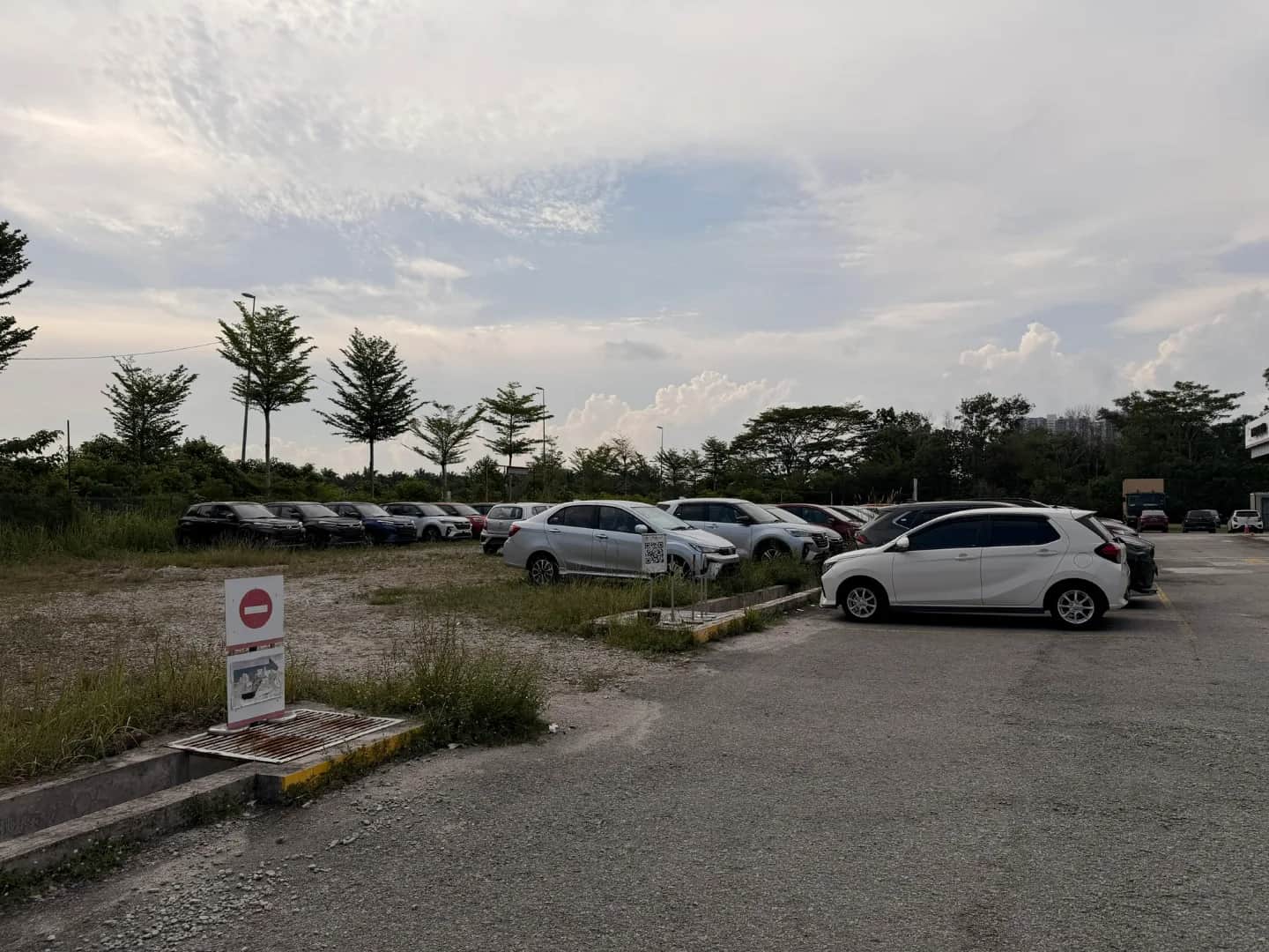 Car Showroom & Service Centre for Rent in Kota Warisan, Sepang 7