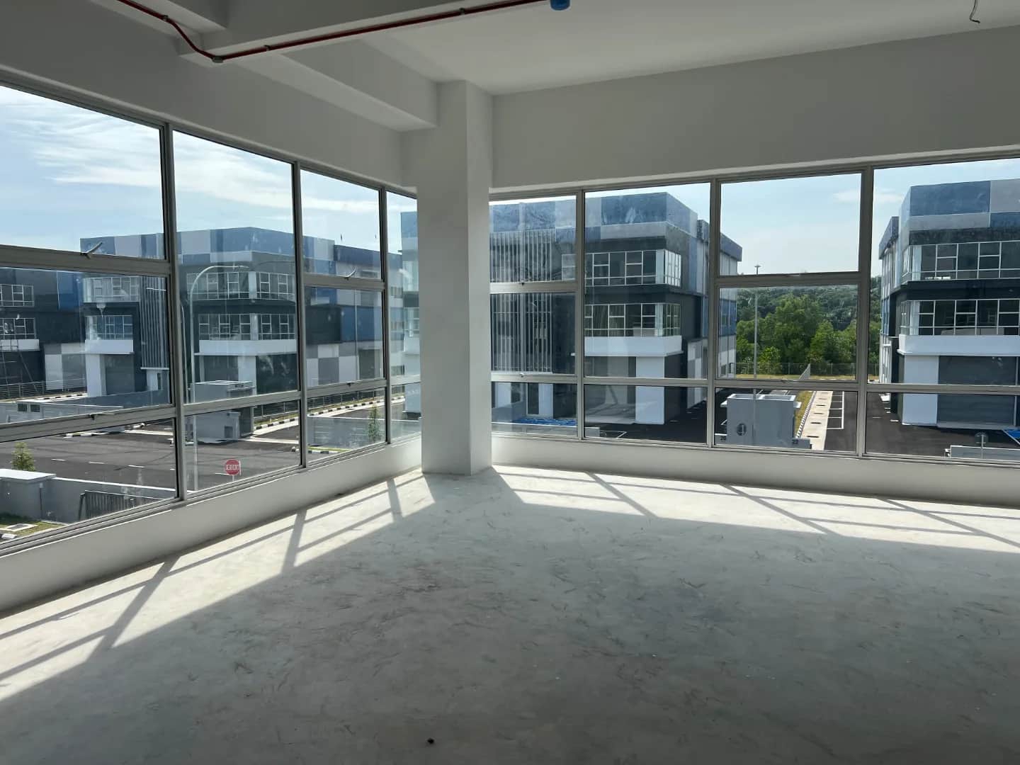 2.5-Storey Semi-Detached Factory at Balakong Jaya For Sale 4