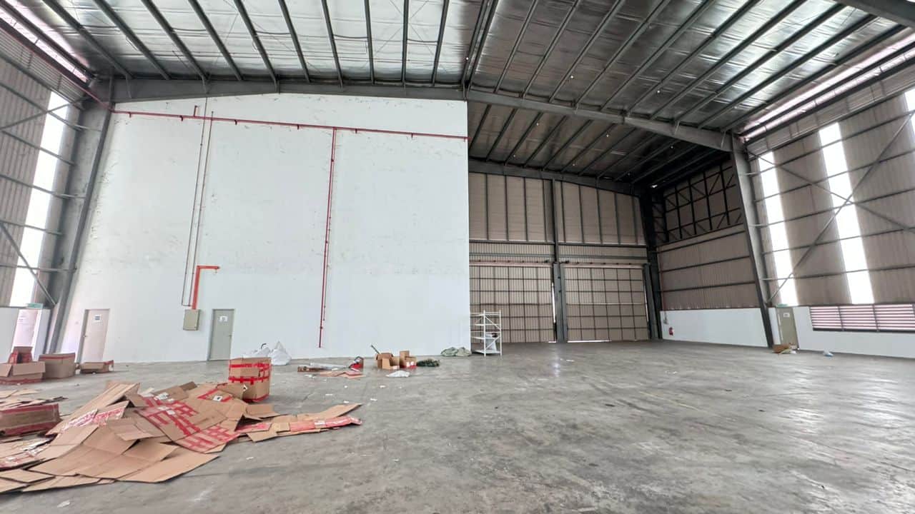 Detached Factory for Sale @ Taman Perindustrian Putra 7