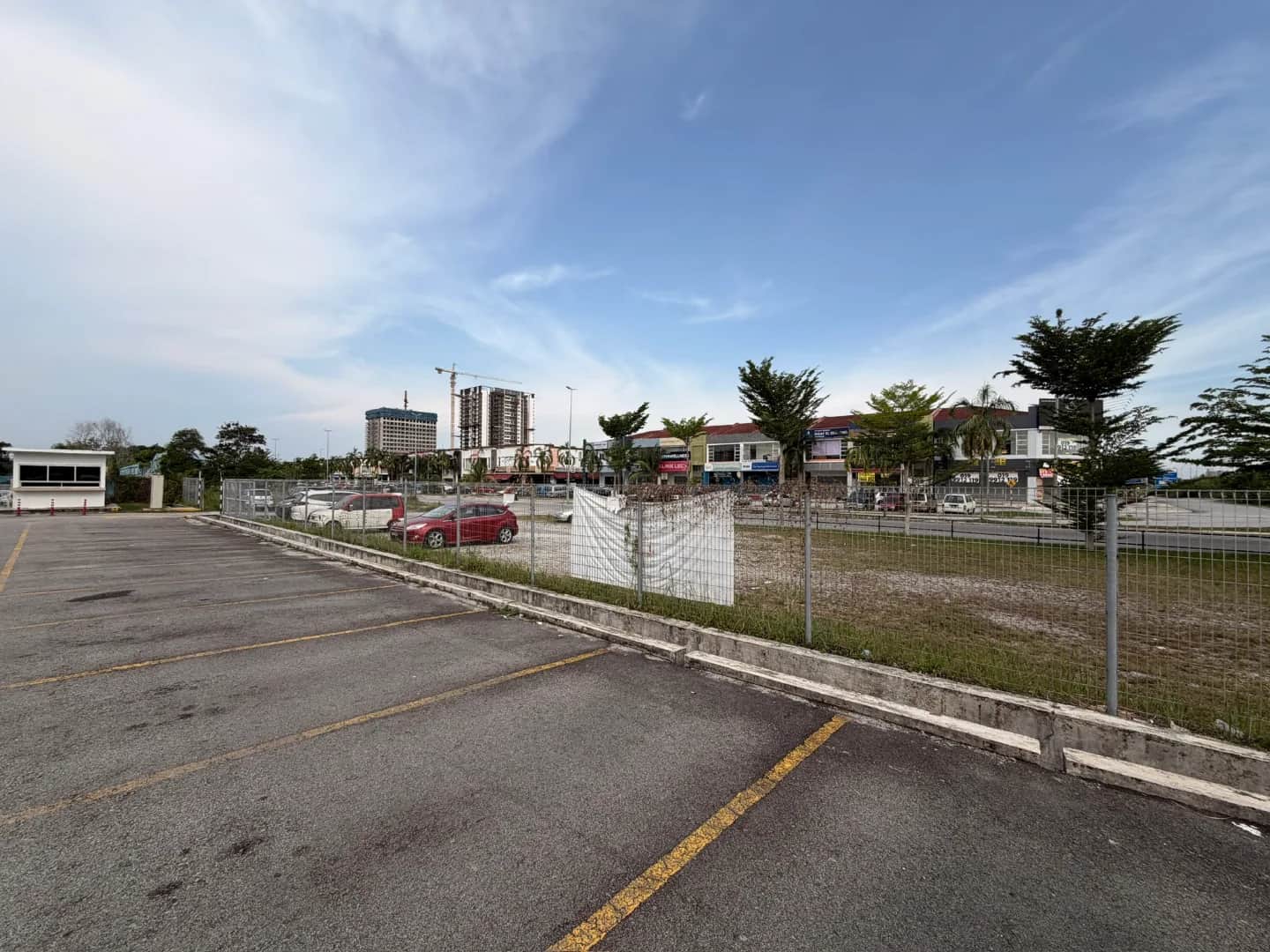 Car Showroom & Service Centre for Rent in Kota Warisan, Sepang 4