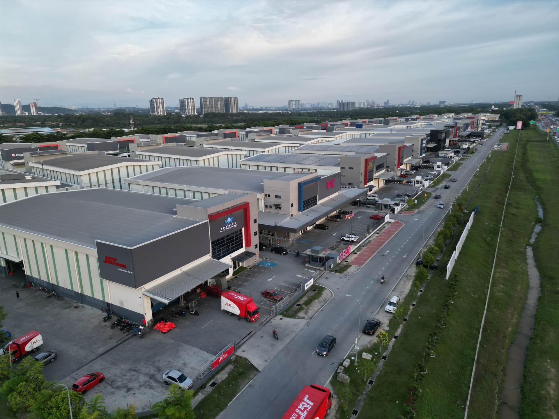 Detached Factory for Sale @ Taman Perindustrian Putra 2