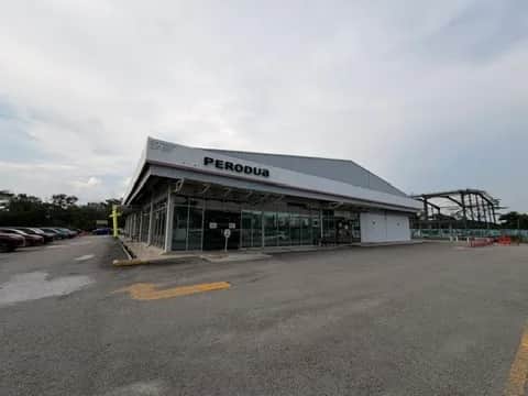 Car Showroom & Service Centre for Rent in Kota Warisan, Sepang 1