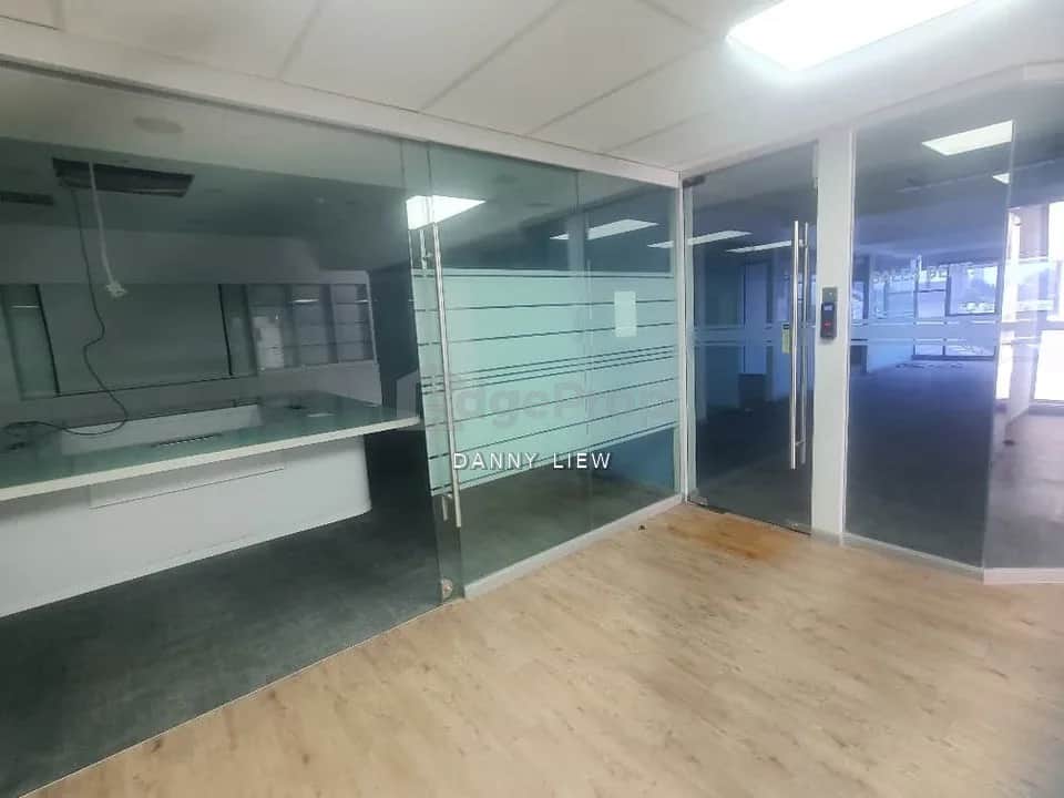 MASSIVE WAREHOUSE FOR RENT @ USJ 1, SUBANG JAYA 2