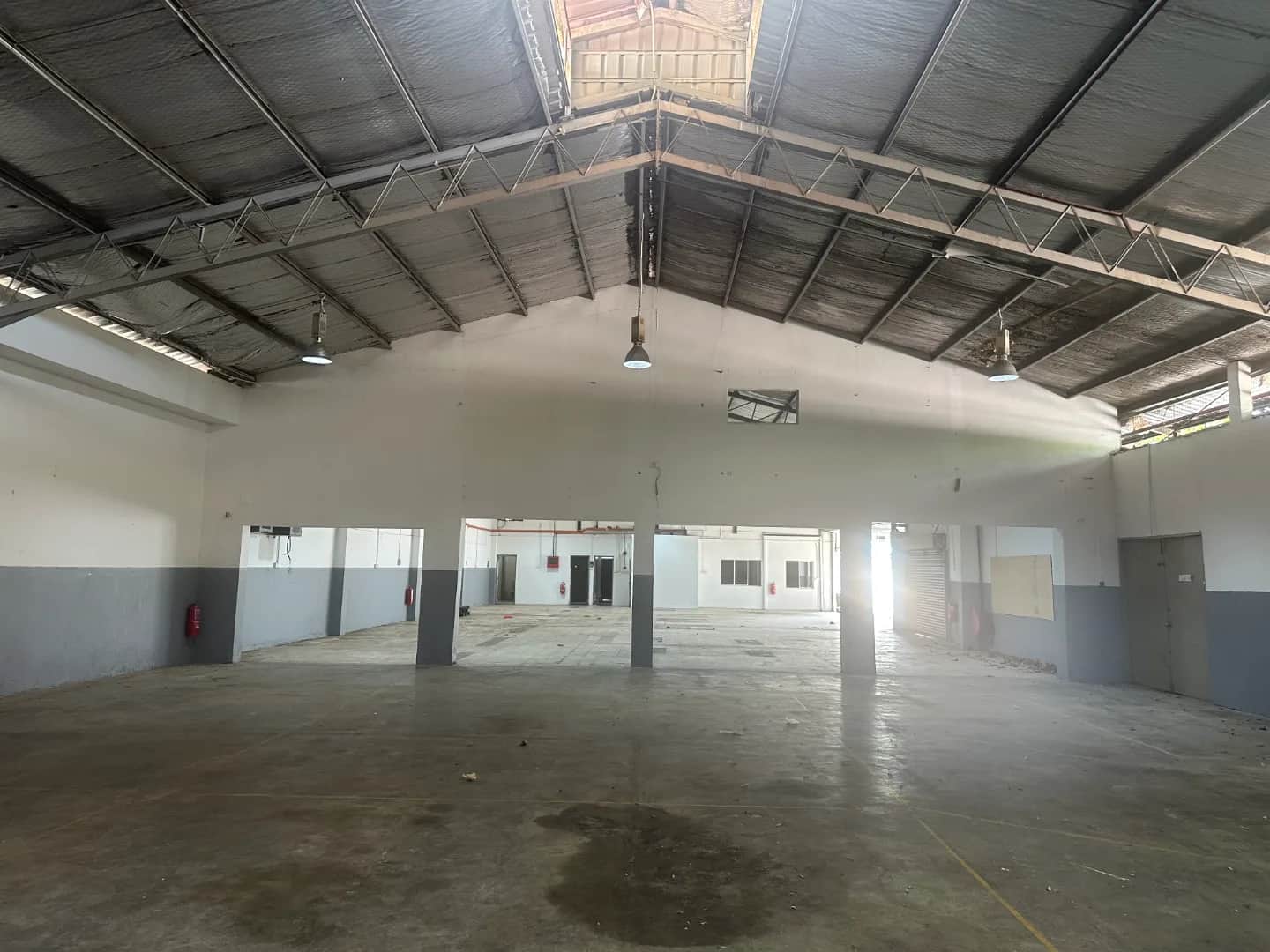 Semi-Detached Warehouse for Sale in Petaling Jaya (Seksyen 51A, Showroom Potential, SS2 Catchment) 8