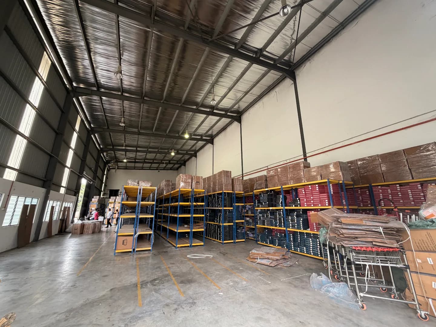 Semi-Detached Factory for Sale Near Kajang (LEKAS, 550A Power, 43ft Ceiling, Freehold) 1