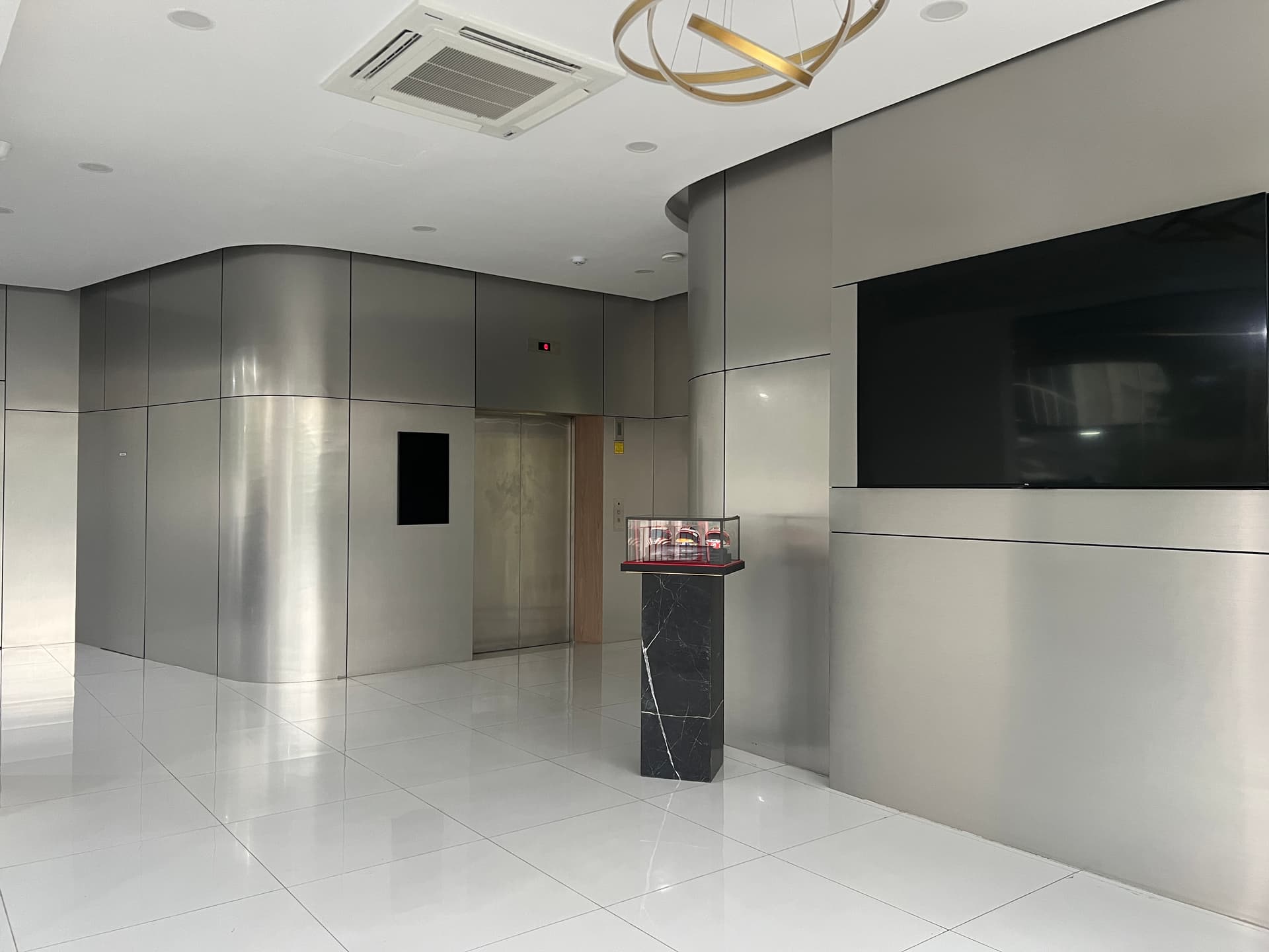 Shah Alam Hi-Tech Semi-D Factory for Sale | 400A Power, Corner Lot - 1