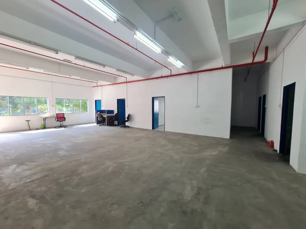 LOGISTICS WAREHOUSE FOR RENT AT JALAN SUNAGI CHANDONG 21/KS11 1