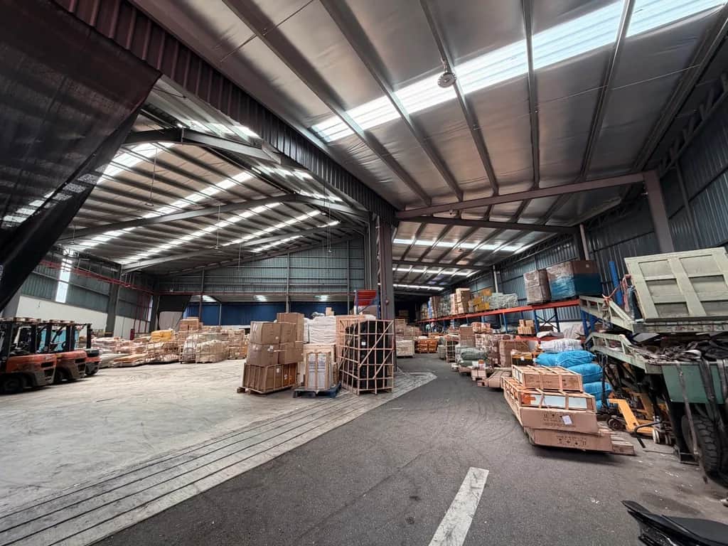 Detached Factory for Sale in Puchong (Newly Built, 11,000sqft , Near LDP) 3