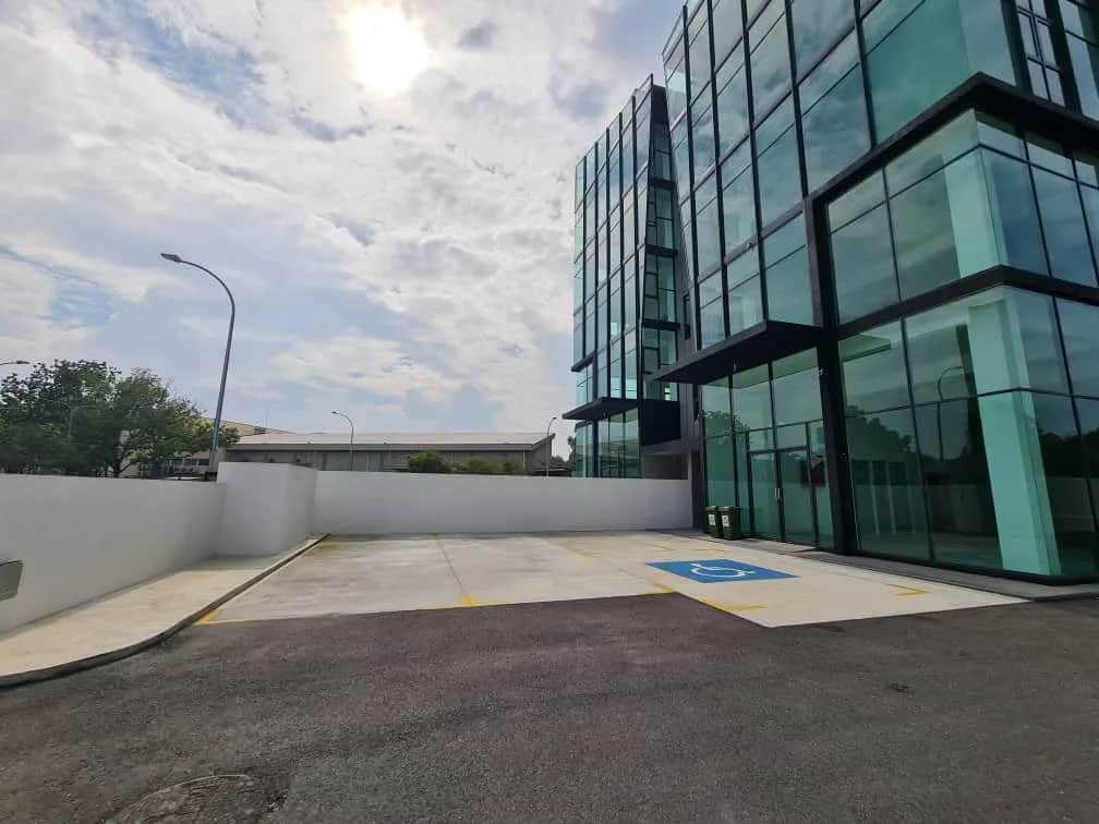 4.5 Storey Semi D Factory Corner For Rent @ Novus Business Park 3