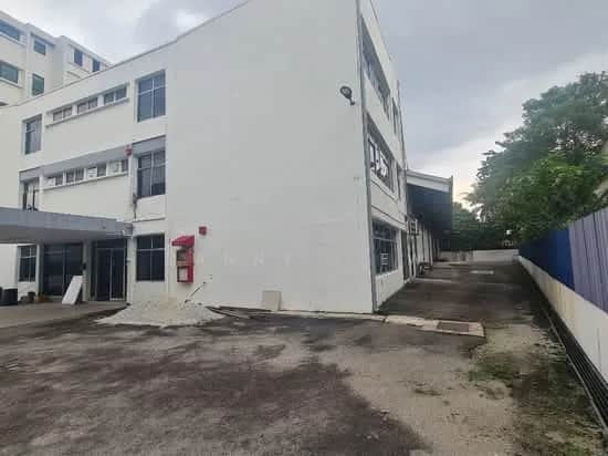 DETACHED FACTORY FOR RENT @ KINRARA INDUSTRIAL PARK š Taman Perindustrian Kinrara 1