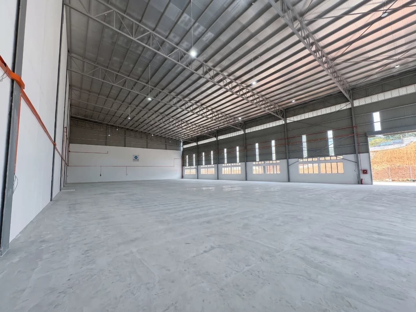 Adjoining Semi-Detached Factory for Sale in Puchong (2.8 Acres, 70,000 sqft, 1,200A Power) 1