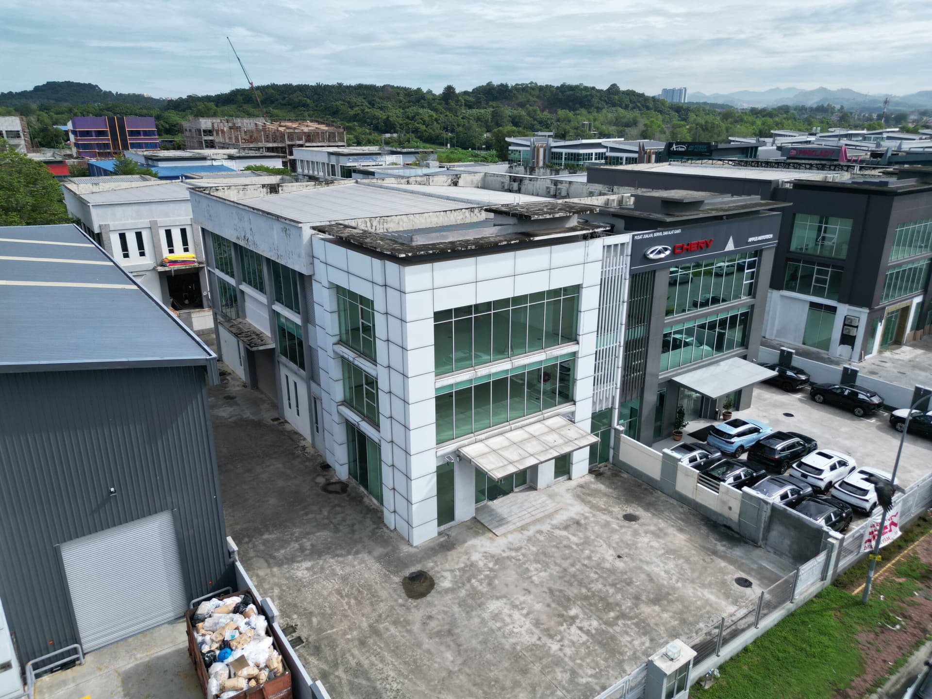 Car Showroom for Rent in Semenyih (Bangi), Selangor - 1