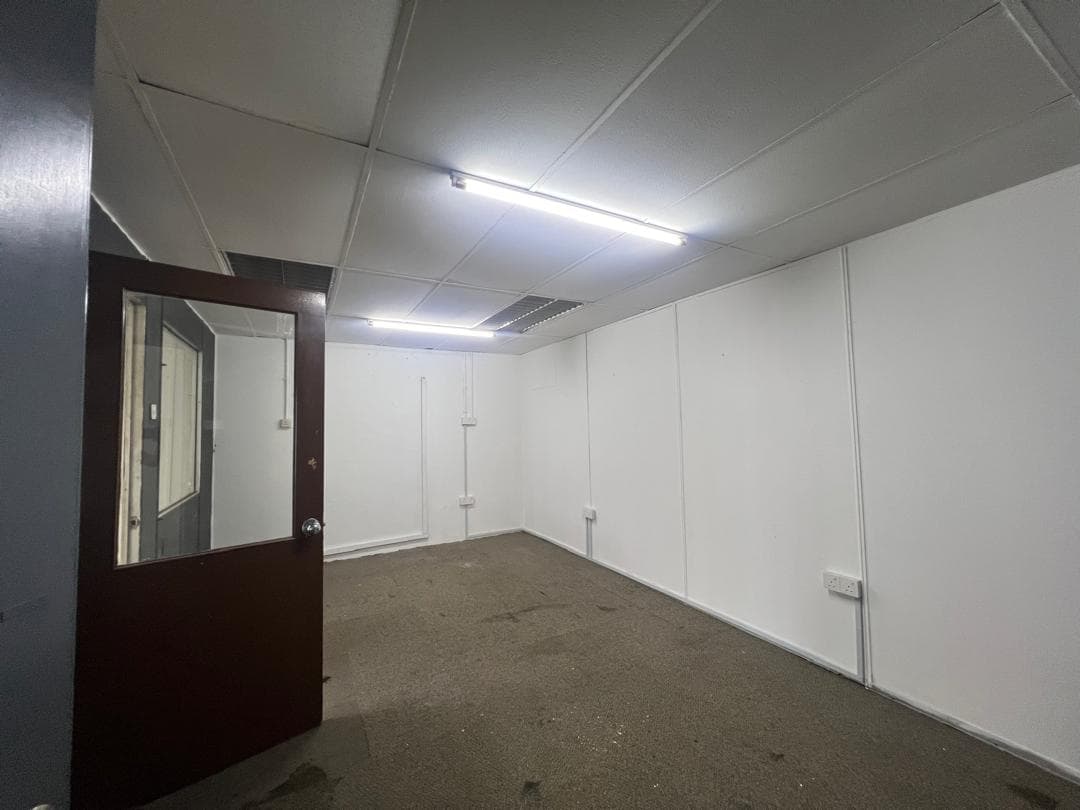 1.5 Storey Link Terrace Factory for Sale in Balakong, Selangor - 7