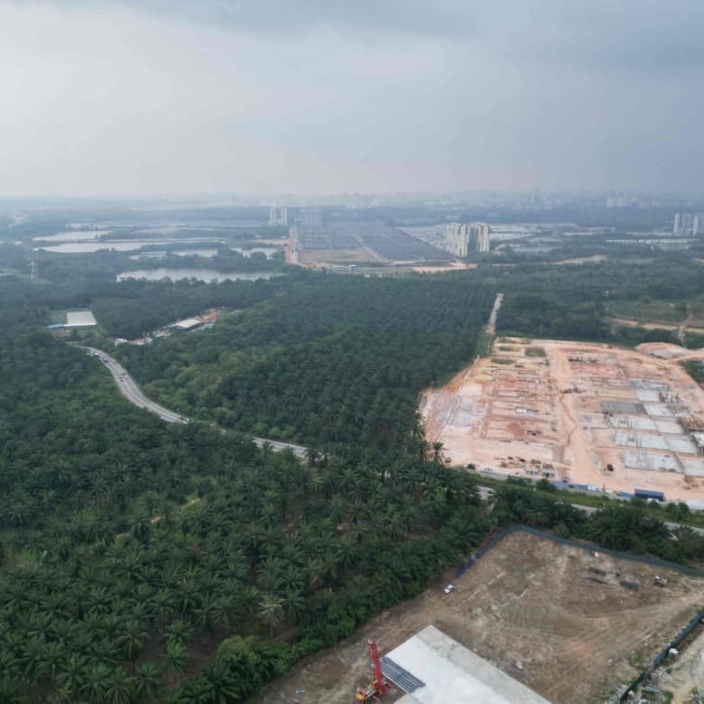 Semi-D Factory for Sale in Dengkil, Tiara Industrial Park 3 - 5
