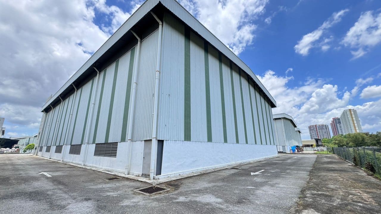 Detached Factory for Sale @ Taman Perindustrian Putra - 8