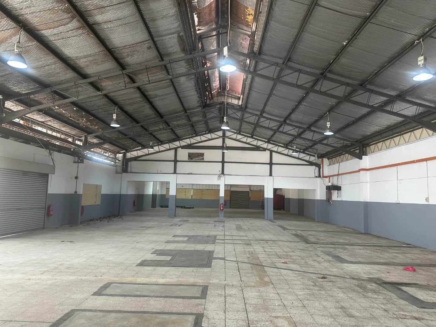 Semi-Detached Warehouse for Sale in Petaling Jaya (Seksyen 51A, Showroom Potential, SS2 Catchment) 1