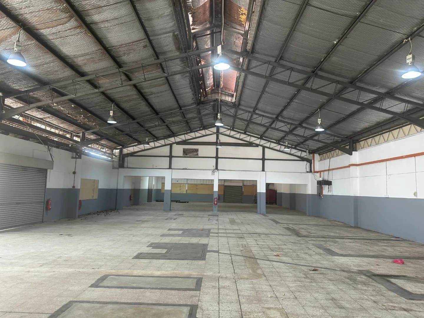 Semi-Detached Warehouse for Sale in Petaling Jaya (Seksyen 51A, Showroom Potential, SS2 Catchment) 1