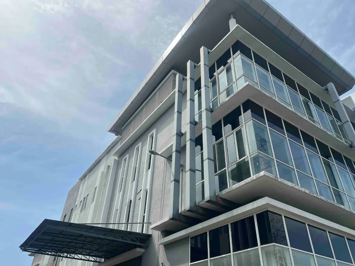 2½-Storey Semi-Detached Factory for Sale at Temasya 18, Glenmarie - 1