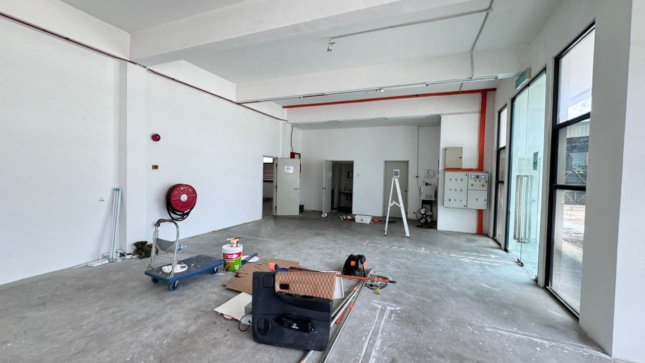 Detached Factory for Sale @ Taman Perindustrian Putra - 6