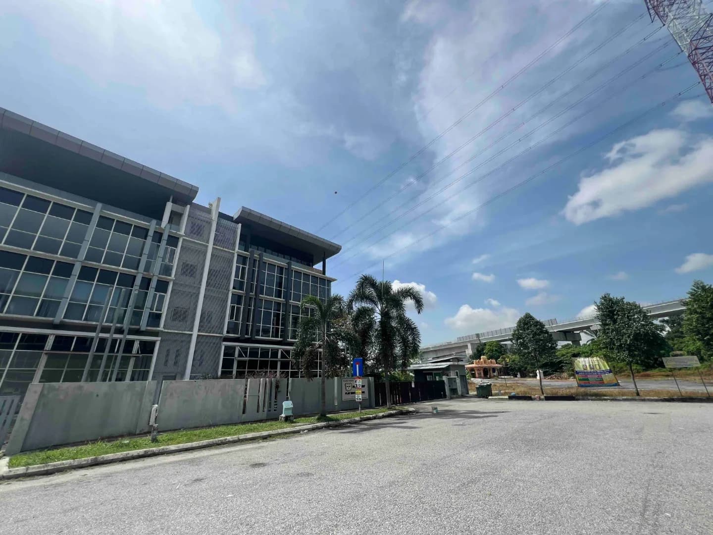 2½-Storey Semi-Detached Factory for Sale at Temasya 18, Glenmarie - 11