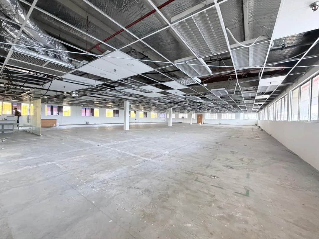 FACTORY / OFFICE SPACE FOR RENT @ SECTION 51A, PETALING JAYA 4