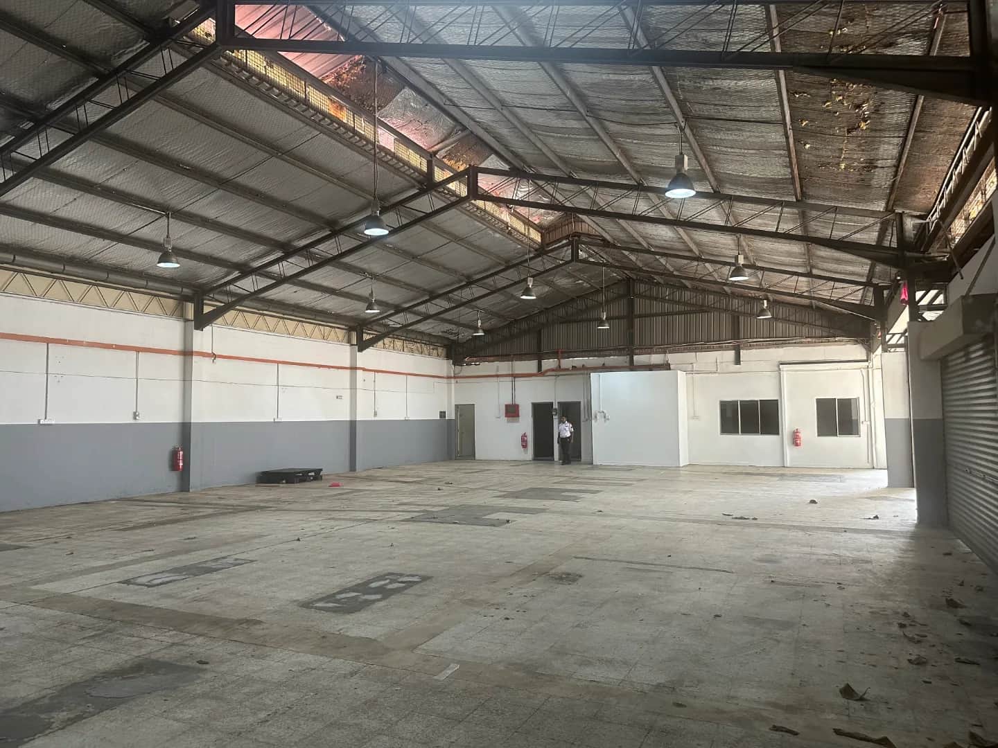 Semi-Detached Warehouse for Sale in Petaling Jaya (Seksyen 51A, Showroom Potential, SS2 Catchment) 10