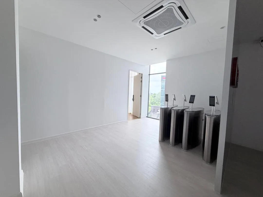Corner Lot Semi-Detached Factory for Rent in Glenmarie - 14