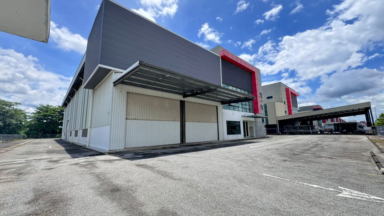 Detached Factory for Sale @ Taman Perindustrian Putra - 12