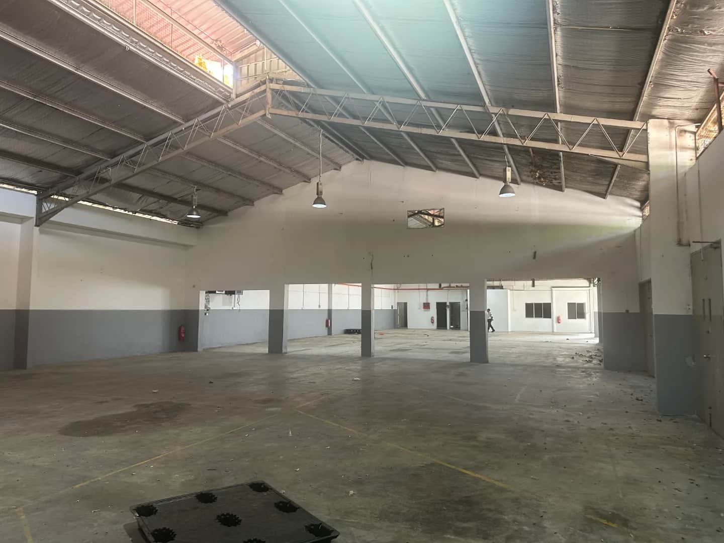 Semi-Detached Warehouse for Sale in Petaling Jaya (Seksyen 51A, Showroom Potential, SS2 Catchment) 9