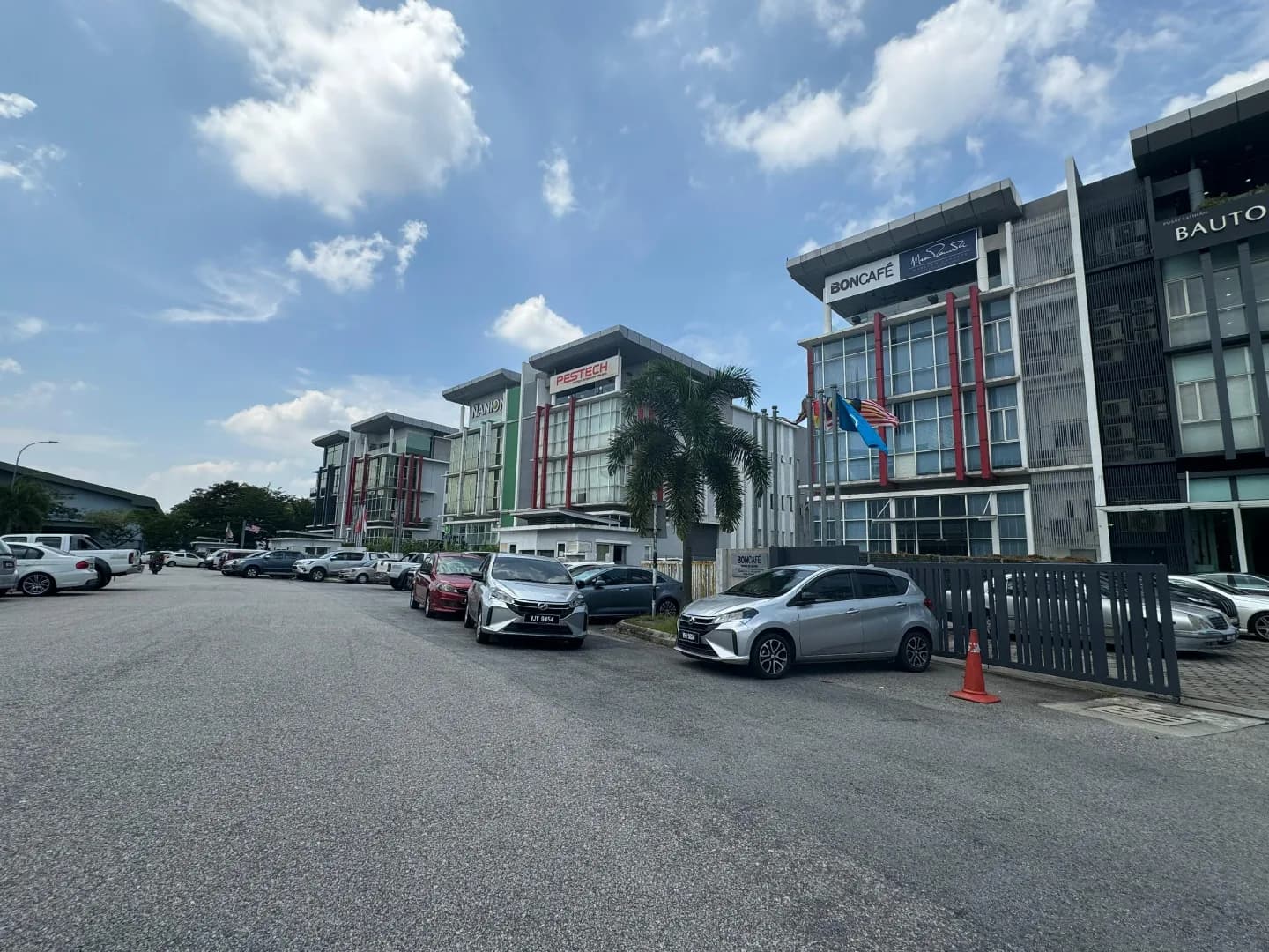 3 Storey Semi-D Factory For Sale @ Temasya , Glenmarie Shah Alam 1