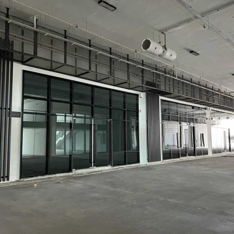 Emhub Warehouse for Rent in Kota Damansara, Petaling Jaya - 2