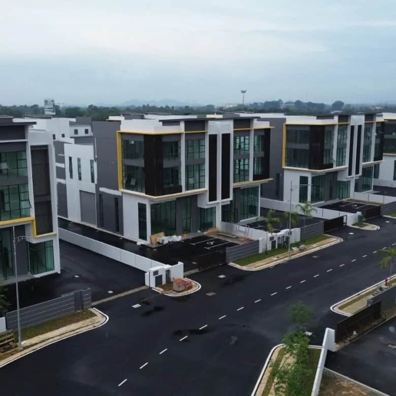 Semi-D Factory for Sale in Serenia City, Dengkil (Freehold) - 5
