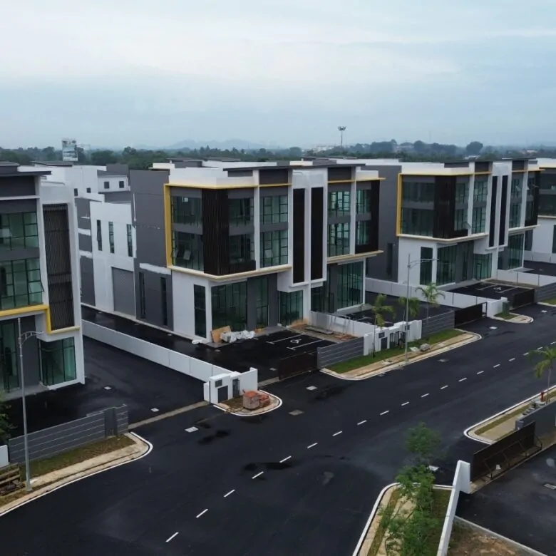 Semi-D Factory for Sale in Serenia City, Sepang (9,000 sqft) - 5