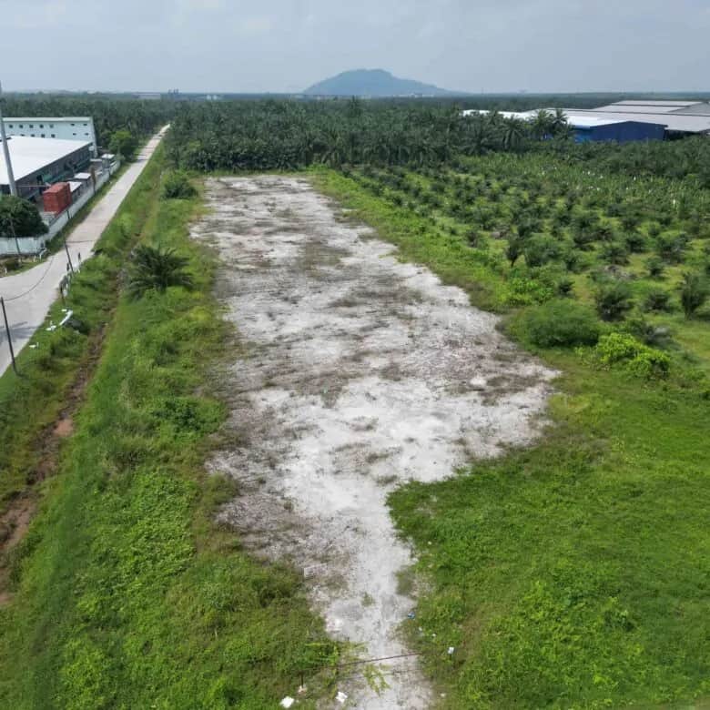 Industrial Land for Sale in Telok Panglima Garang (2.5 Acres) - 1