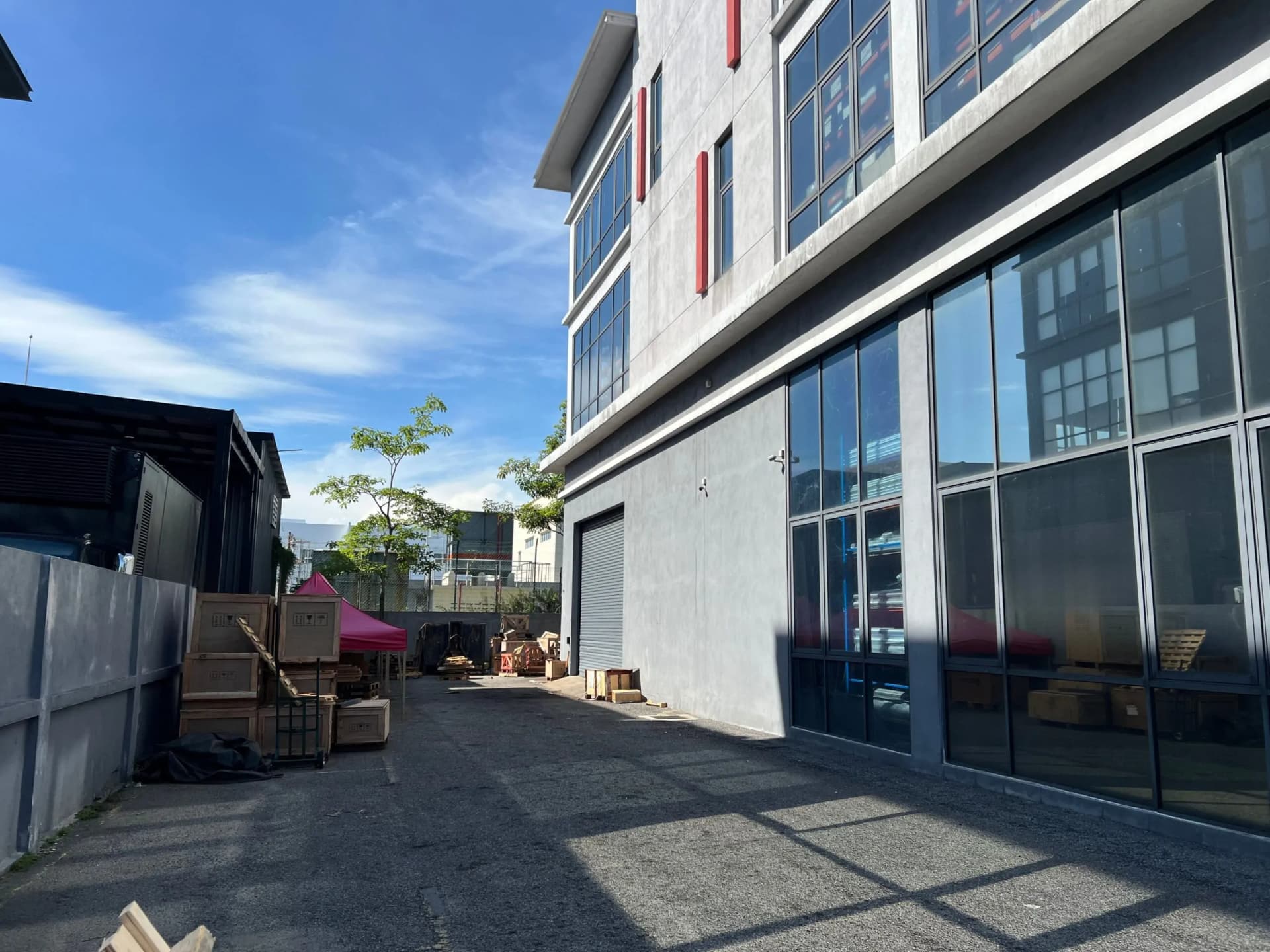 Semi-D Factory for Rent in Hicom Industrial Estate, Shah Alam - 1