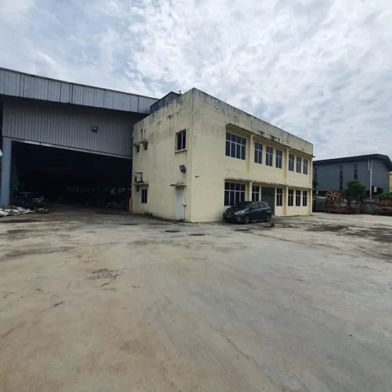 Detached Factory for Sale in Semenyih with Heavy-Duty Crane - 3