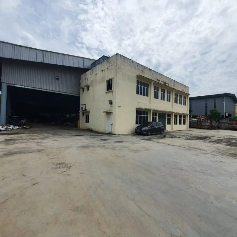 Detached Factory for Sale in Semenyih with Heavy-Duty Crane - 3