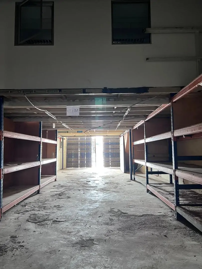 Terrace Factory for Sale in Taman Perindustrian Selesa Jaya, Cheras - 4
