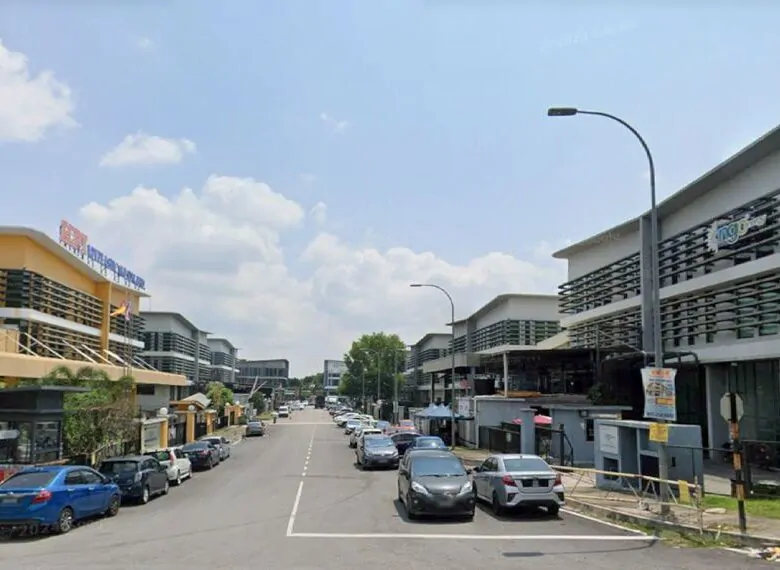 Semi-D Factory for Sale in Taman Balakong Jaya, Cheras Selangor - 2