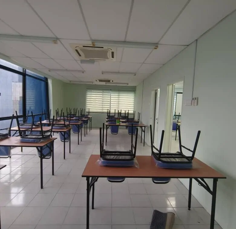 2.5 Storey Semi-D Factory for Sale in Beranang, Selangor - 4