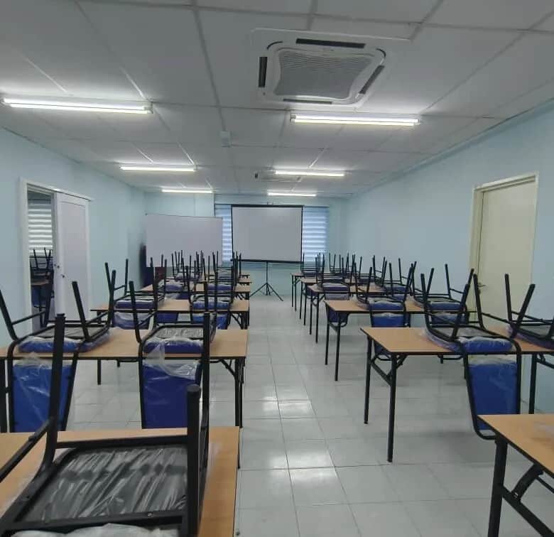 2.5 Storey Semi-D Factory for Sale in Beranang, Selangor 3