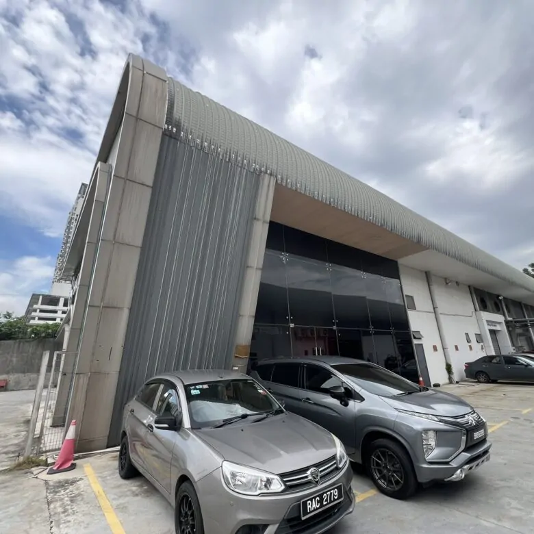 Car Showroom for Rent in Balakong (Cheras), Selangor - 2