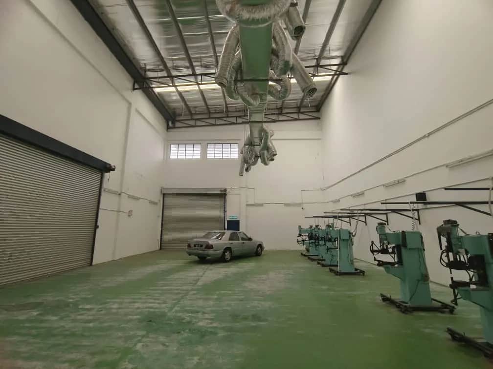 2.5 Storey Semi-D Factory for Sale in Beranang, Selangor 8